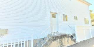 261 Wood Avenue Gallery 12