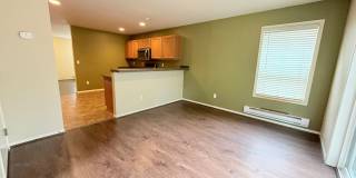 Spacious 3-Bed/2.5-Bath Home in Lake Stevens for $3150!  Ready for Move in! Gallery 7