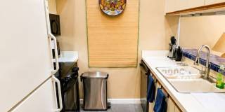 Annual Turnkey Furnished 1-bed 1-bath condo in the Meadows Gallery 10