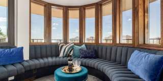 Stunning 7BR House in Camelback Canyon Gallery 16