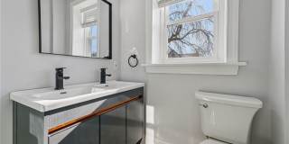 92 Leigh Avenue Gallery 18
