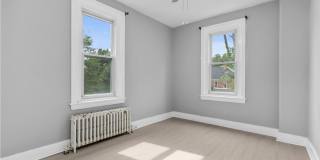227 E Garrison Street Gallery 22