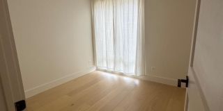 1658 K ST NE #5 Gallery 21