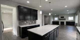 Spacious 4-Bedroom Home with Balcony and Fenced Yard in Marysville Gallery 13