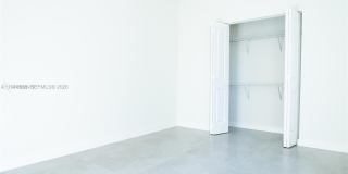 120 NE 71st St Gallery 10