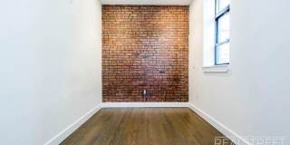 21 Monitor Street Gallery 7