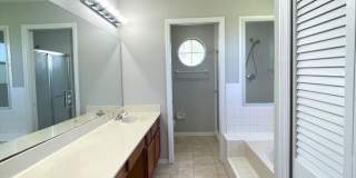 2642 Albion Avenue Gallery 35