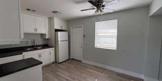 4393 Davis Rd Gallery 1