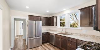Beautifully Renovated 3BR SF Home with Brand-New Kitchen & Modern Finishes Gallery 1