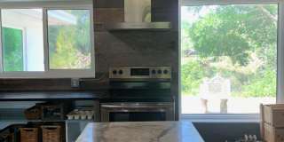 411 West Flora Street Gallery 17