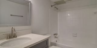 The River Pointe Gallery 33