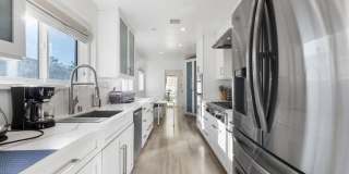 5439 Carpenter Ave Gallery 6