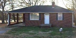 2BR Brick Ranch w/ Carport in Duncan Gallery 1