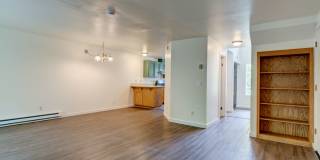 3 Bedroom/2.5 bathroom townhouse centrally located Oak Harbor Gallery 7