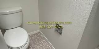 2 Bed, 2 Bath Townhouse Gallery 16