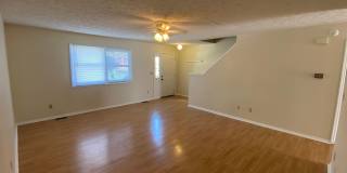 3 Bed/2.5 Bath Bloomington Townhouse Gallery 4