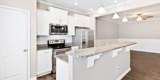 Modern Elegance in Brightleaf: 3-Bedroom Townhouse with Amenities Galore Gallery 19