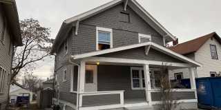 Beautiful 3-Bedroom Home with Spacious Living Area & Detached Garage Gallery 1