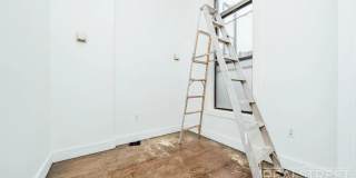 72 Maujer Street Gallery 8
