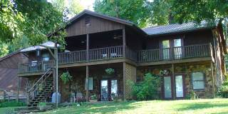 Monthly Waterfront Cabin with Slip Gallery 1