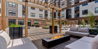 The Hartlan Gallery 18