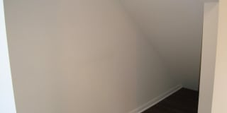204 CAMERON Street Gallery 8