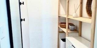 2408 Euclid Avenue Gallery 17