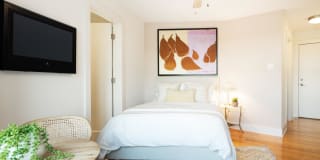 Rittenhouse Hill Gallery 28