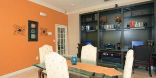 Las Palmas Apartments Gallery 5