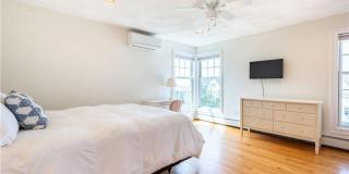 573 Wolcott Avenue Gallery 33