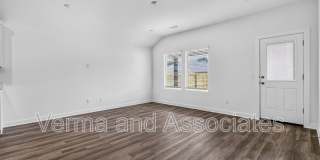 4771 W Folsom St Gallery 17