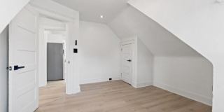 137 S Burnet St Gallery 13