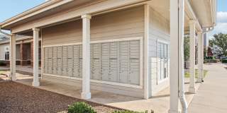 The Flats at MacArthur Gallery 27