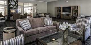 Lakeside Hills Apartments Gallery 14
