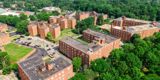 Shaker House & Shaker Town House Gallery 37