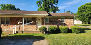 102 Doris Lane - A Gallery 1