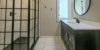 Oak Ridge 37830 - 3 bedroom home with fenced yard - Contact Ryan Fogarty (865) 333-4840 Gallery 8