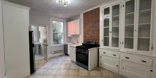 492 MONMOUTH ST Gallery 11