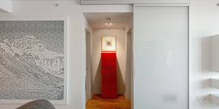 Gorgeous designer one bedroom in Hayes Valley w/lots of light, views, W/D, private patio, roof deck, gym and parking! Gallery 16