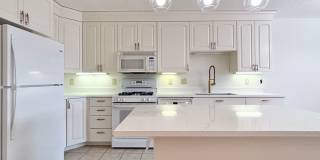 Beautiful & Private Millcreek Townhome! Beautiful & Private Millcreek Townhome! Gallery 8