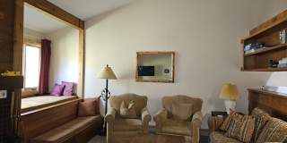 3865 South Lake Creek Drive223 Hawthorne Gallery 1