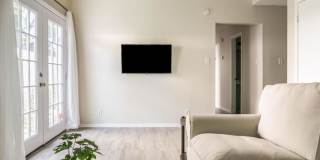 1212 Bonnie Brae Street Gallery 1