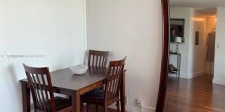 1000 West Avenue Gallery 7