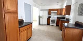 2 Bedroom 1 Bathroom Home Close To Town Gallery 5