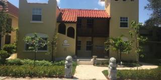 407 S LAKESIDE Drive Gallery 1