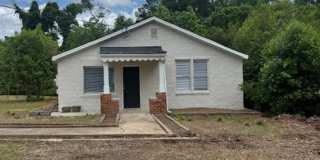 Completely renovated near The Greenway Gallery 1
