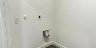 1901 Chapel Hill Road Gallery 35