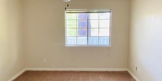 Upstairs One Bedroom located in walking distance to the Sonoma Plaza! Gallery 1