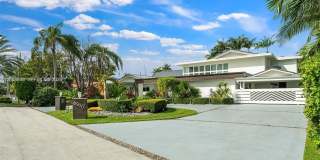 8900 Bay Dr Gallery 9