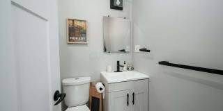 1151 Summit Street Gallery 19